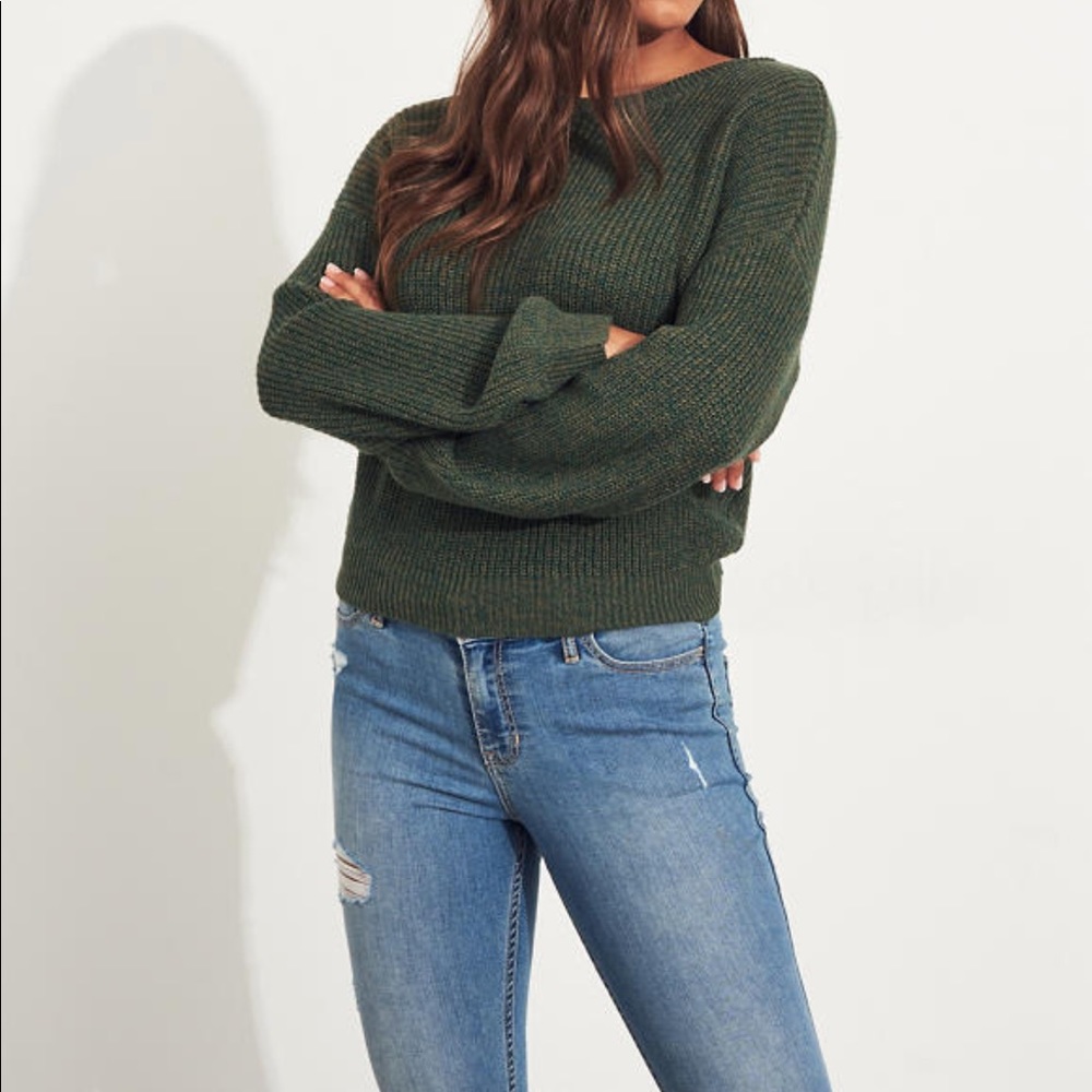 Green Hollister Muti-Way Sweater